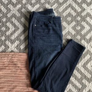 Good American Good Legs skinny jeans